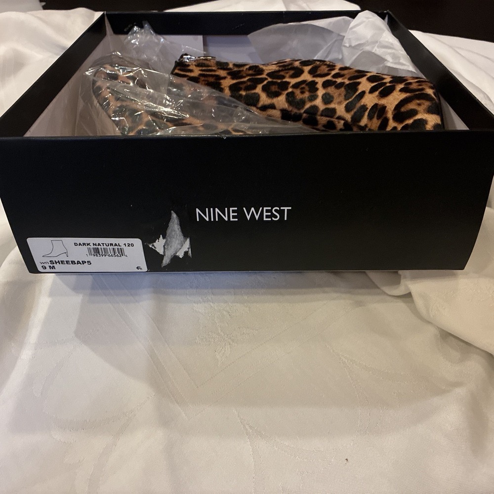 Women's Leopard Print Ankle Boots Size 9 NWB stiletto Heel 2 Inches - Picture 2 of 10